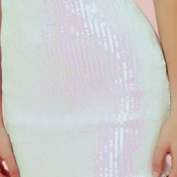 Hello Kitty Sequin Dress - New - Picture 2 of 3